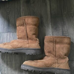 Ugg Ultra Short men’s size 7